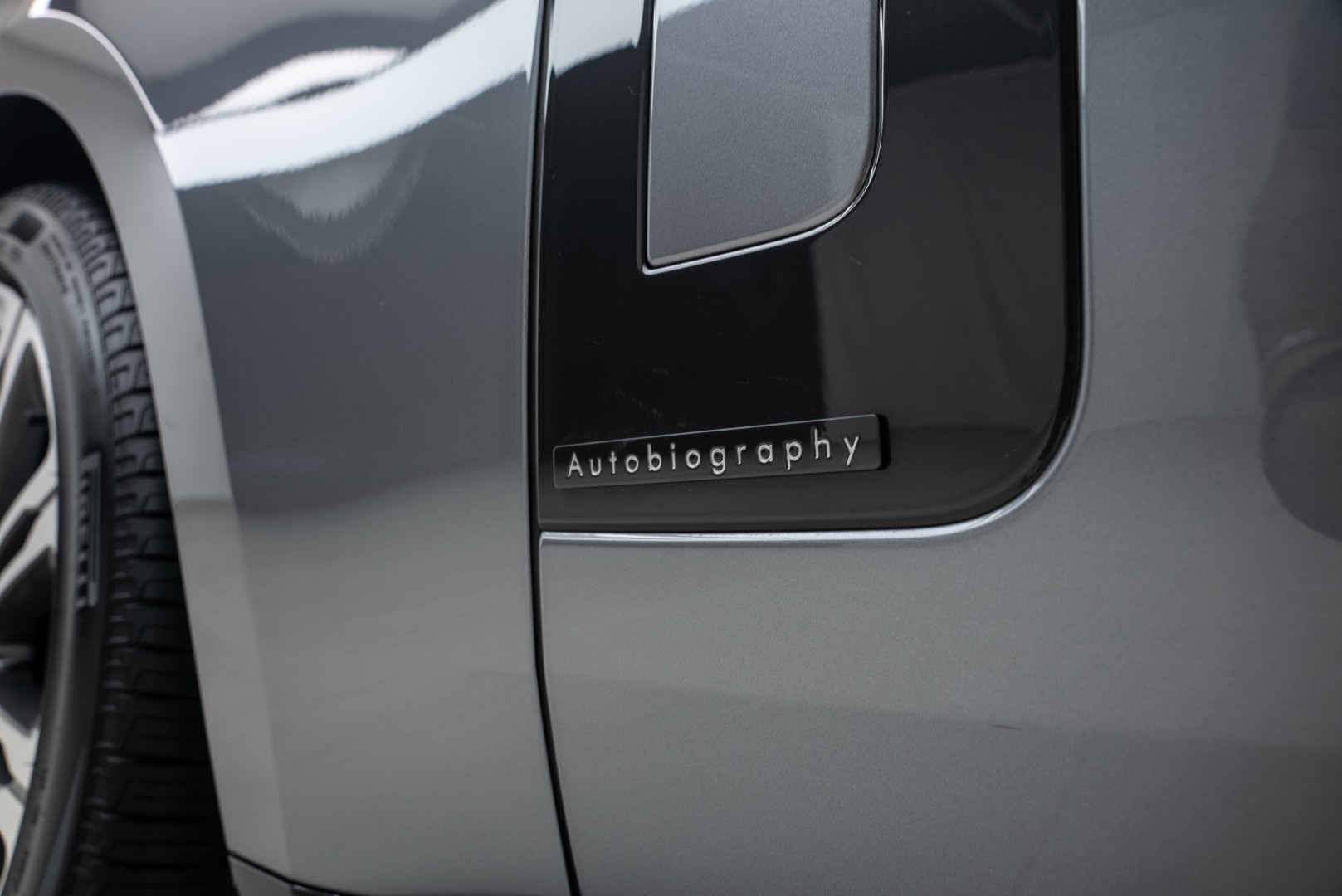2025 RANGE ROVER P530 AUTOBIOGRAPHY LWB DEALER WARRANTY FOR 5 YEARS.